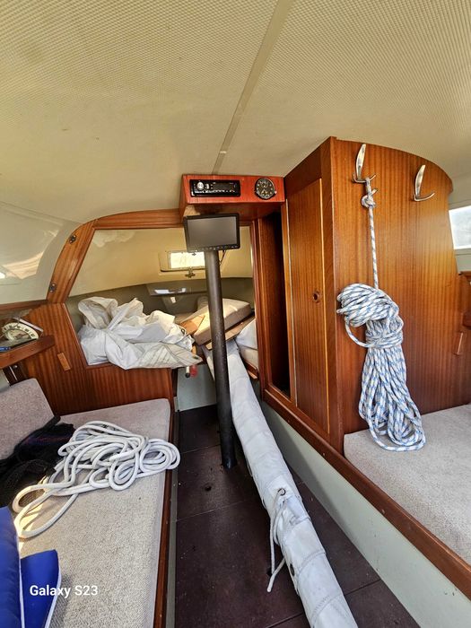 Ветроходна яхта "