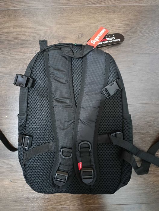 supreme - Rucsacuri si ghiozdane | OLX.ro