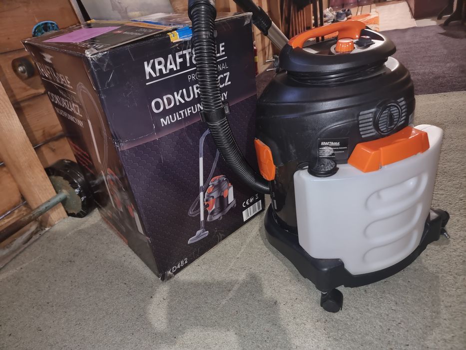 Aspirator umed-uscat 1400 W, 20 L