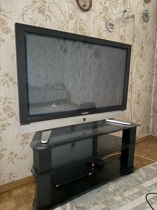 Продам телевизор.