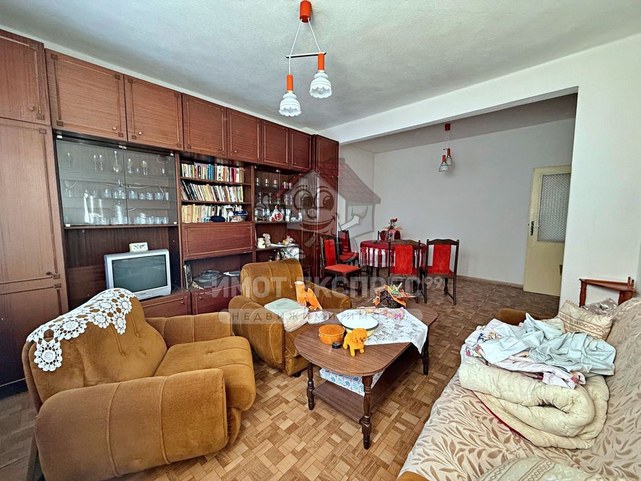 Продава се Етаж от къща в Асеновград - 173 кв.м за 521 €/кв.м - Снимка #3