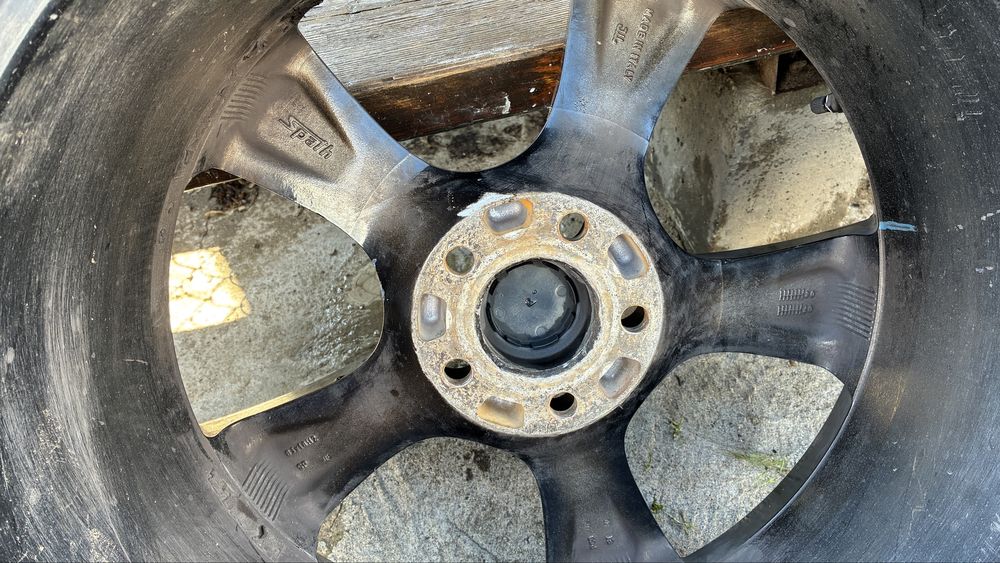 Джанти с гуми 5х112 18-ки