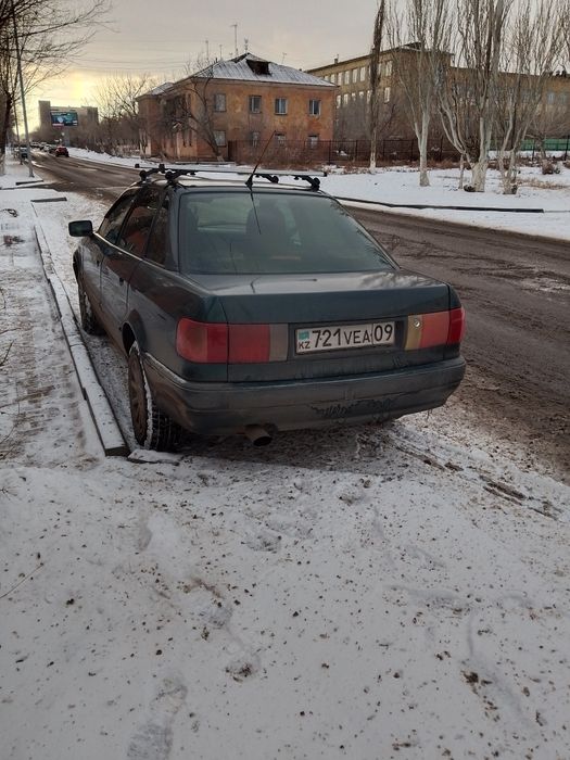 Продается автомобиль  Ауди б4