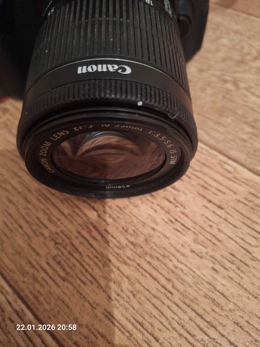 Фотоаппарат CANON EOS 700D 18-55