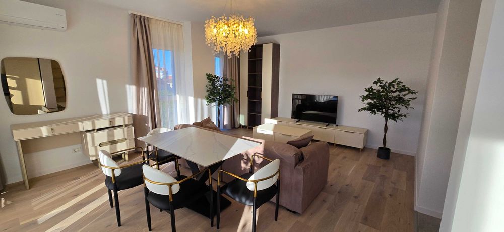 Proprietar inchiriez apartament 2 camere, loc de parcare - prima inchiriere