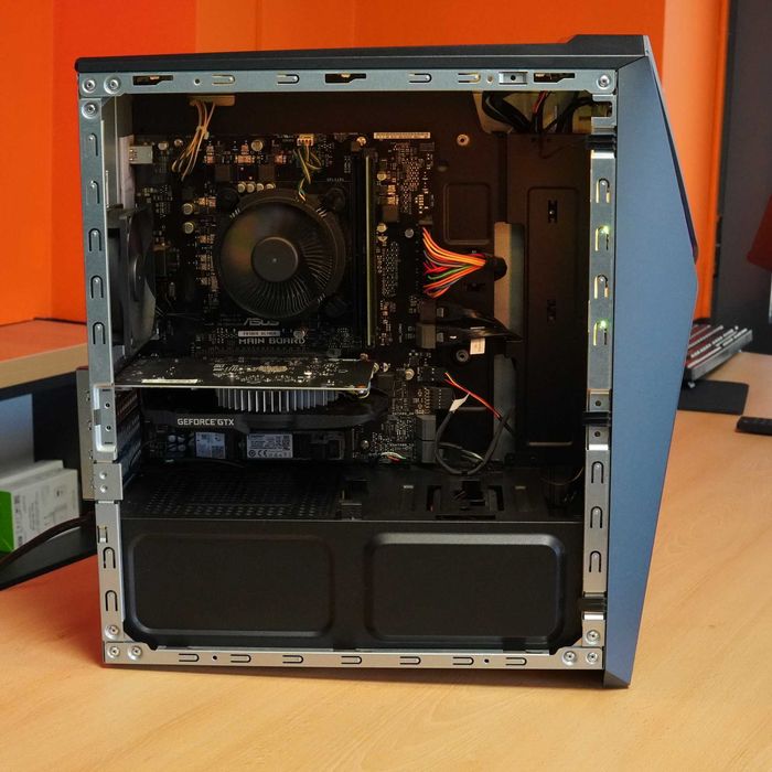 Desktop Gaming Asus Rog Stirx GL10CS i5-9400F, 8 GB RAM DDR 4, 256 GB SSD + 1 TB HDD, GTX 1650 4GB