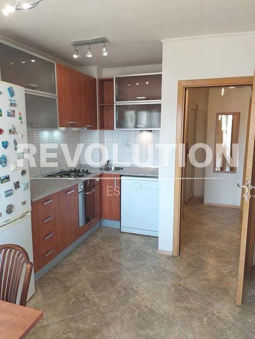 Дава се под наем Двустаен апартамент в Варна, Автогара - 60 кв.м за 475 € - Снимка #1