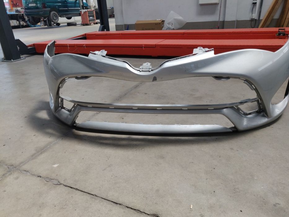 Предна Броня Оригинална за Toyota T27Аvensis Feist  2015г. до 2019г.