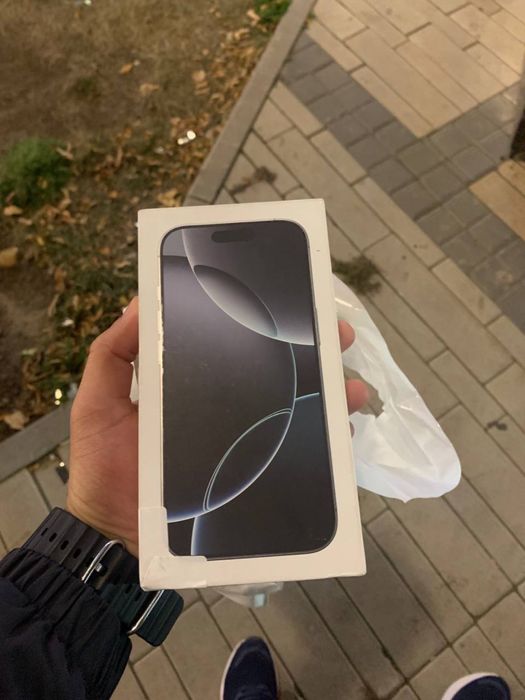 Iphone 16 pro новый (128)