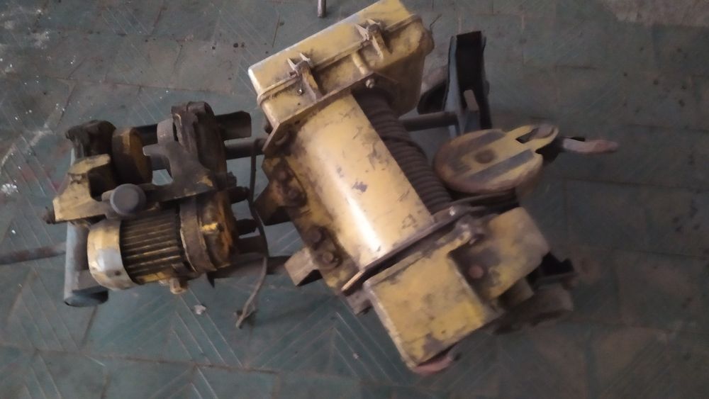 Продам тельфер грузоподъёмность 1 тонна