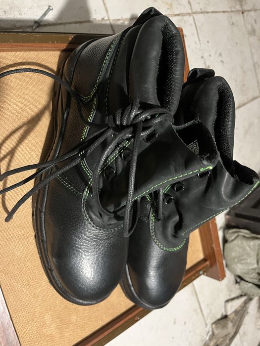 Ботинки рабочие новые