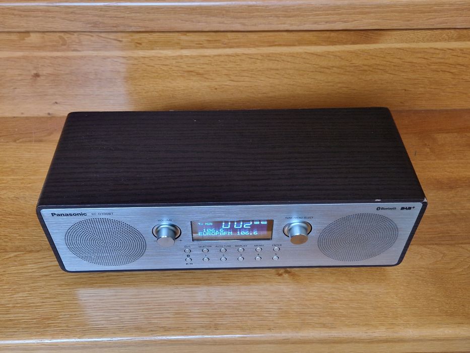 Panasonic RF-D100 BT radio cu bluetooth