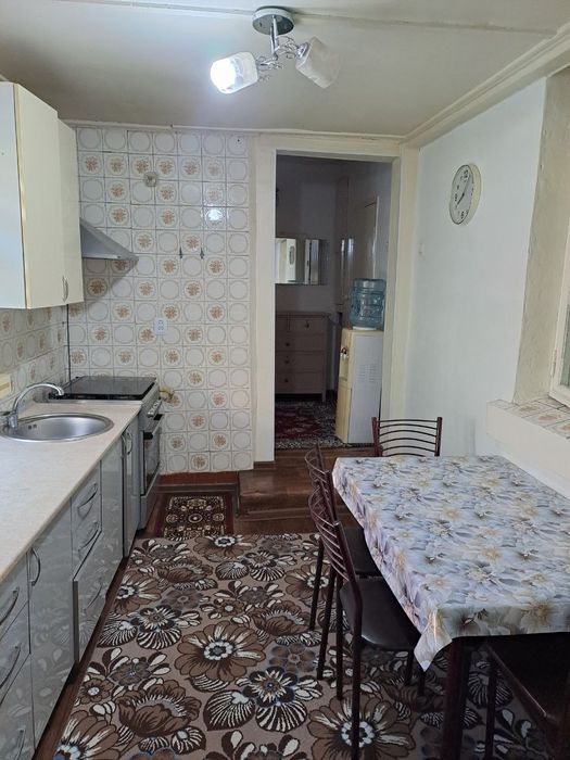 Срочно продажа коттеджа в яшнабадском районе 
Этажа 2
Сот 1.1
84 кв.м