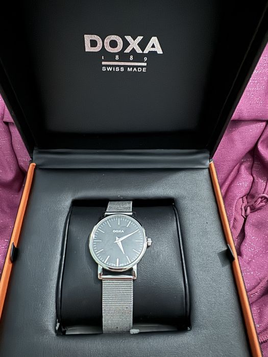 Ceas DOXA de dama , in cutie
