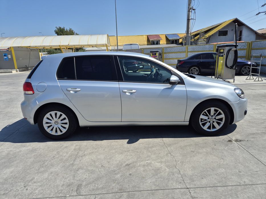 VOLKSWAGEN Golf 2012 — imagine 4
