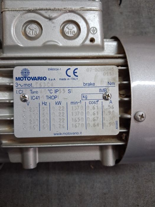 Motor cu reductor industrial