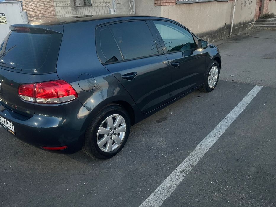 Vând sau schimb Golf 6 2010