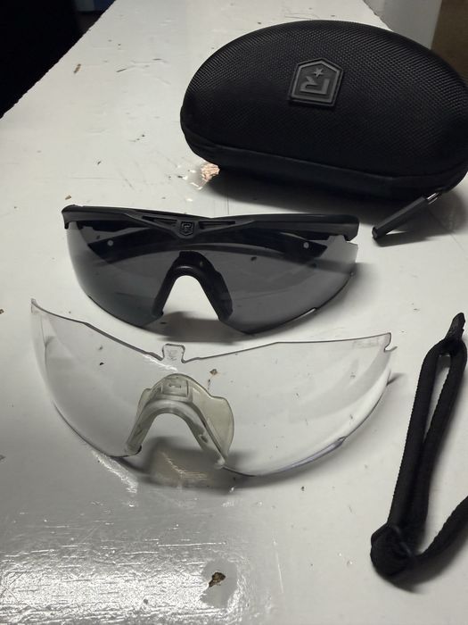 Ochelari tactici Revision
