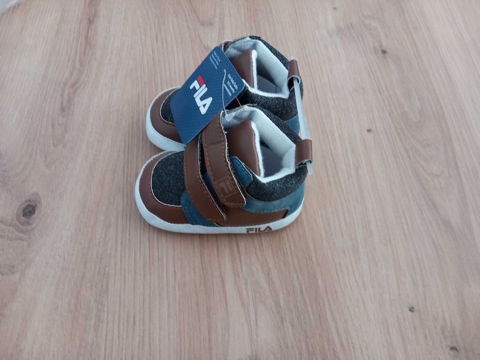 Бебешки маратонки / кецове Fila / Бебешки буйки / обувки Nike / Adidas