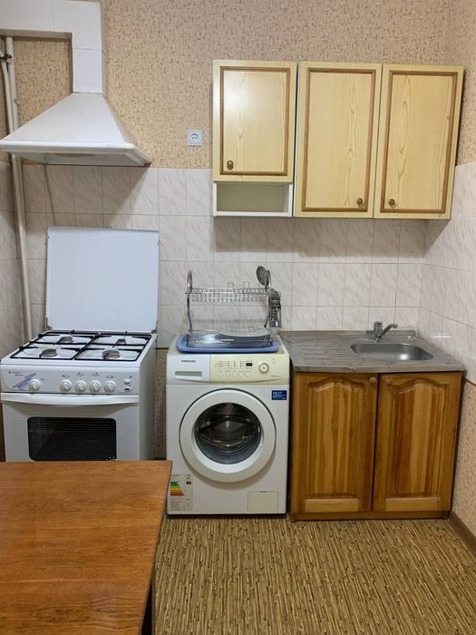 Сдаётся аренда.  Госпитальный.  1/3/9 комнатный квартира.