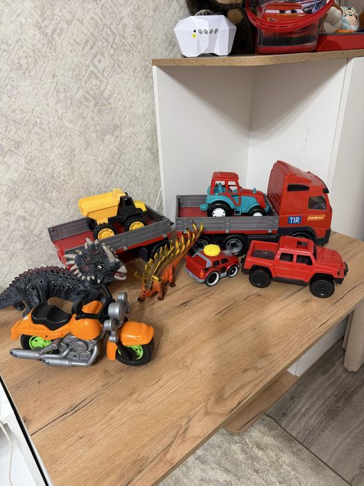 Набор игрушек машины, динозавры полесье