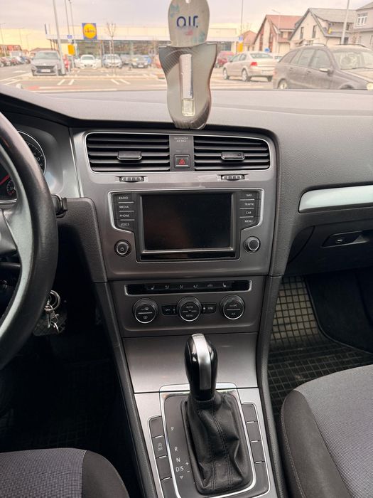 Vând VW Golf VII