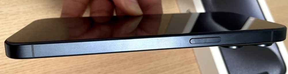 Vând iPhone 15 PRO MAX Blue Titanium  Baterie 100% 1TB