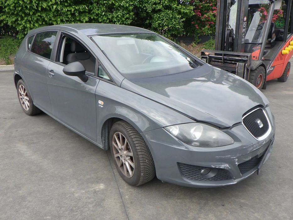 Dezmembrez Seat Leon 1.9 TDI ,an 2009 , cod motor BLS