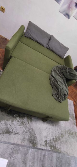 Холна маса, диван, скрин, нощни шкафчета, кутия за ключове