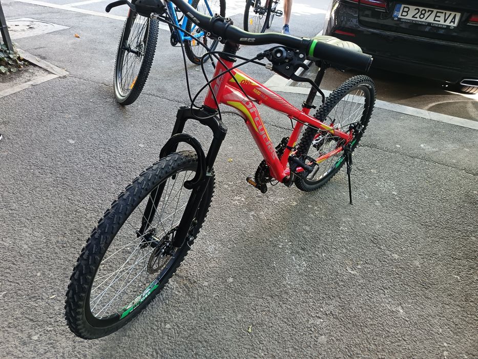 Vând bicicleta 24 inch