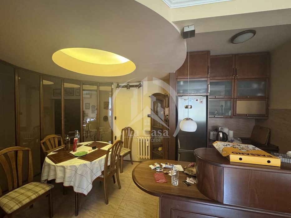 Дава се под наем Тристаен апартамент в София, Център - 110 кв.м за 1250 € - Снимка #6