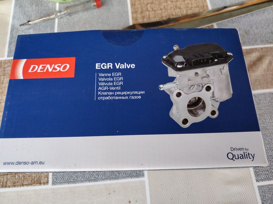 Vând EGR Toyota Avensis 2.2 Diesel