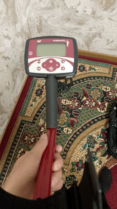 Metalo iskatel X-TERRA 305 ORGINALI