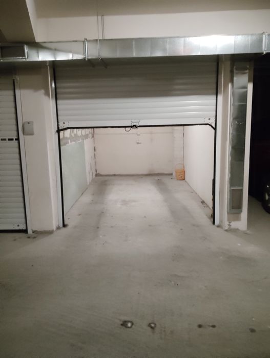 Дава се под наем Гараж / Паркомясто в Бургас, Лазур - 15 кв.м за 129.54 € - Снимка #1