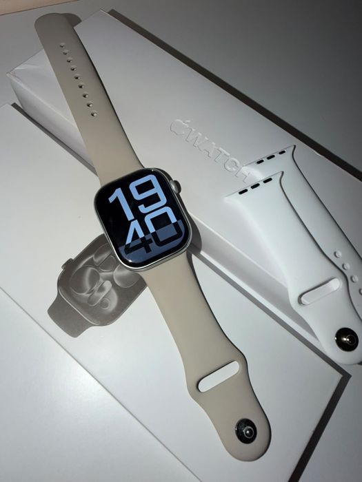 Apple Watch Series 11 люкс качества. С двумя ремнями, каробка имеется
