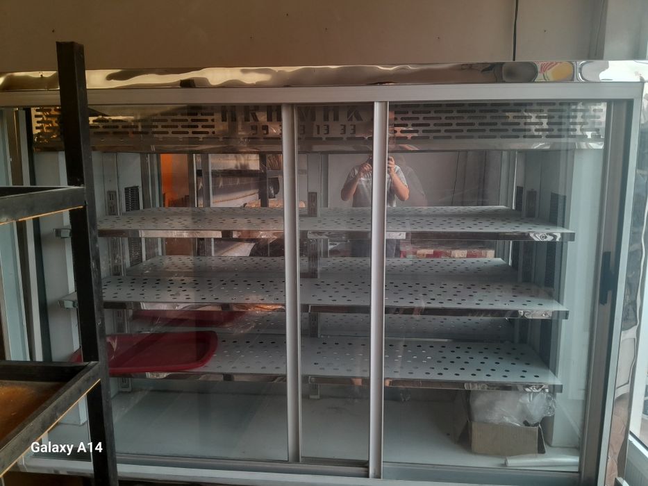 Xolodelnik tort va sut maxsulotlar kolbasa maxsulotlari un