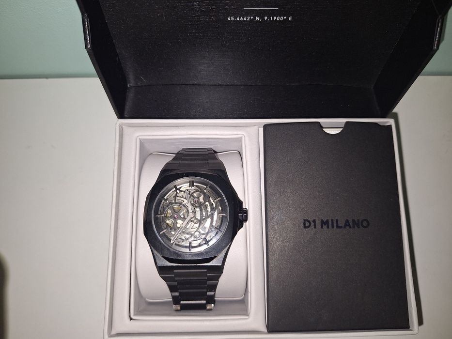 Продавам часовник автоматичен