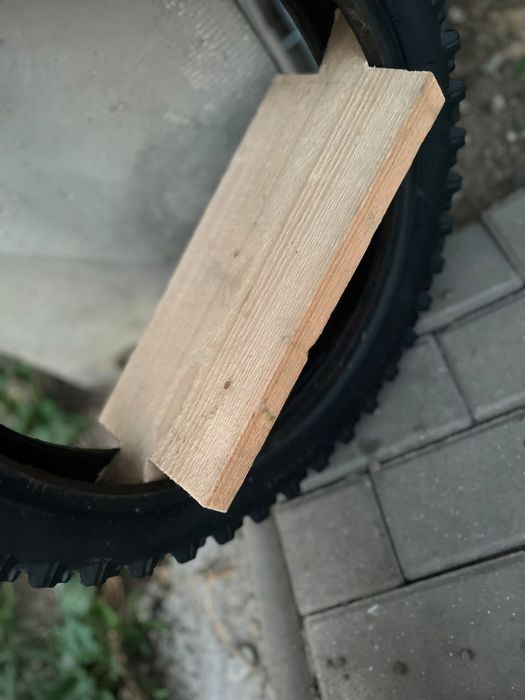 Vând raft in forma de roata