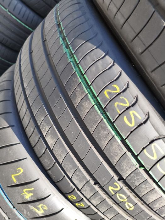 225 55 17 Michelin