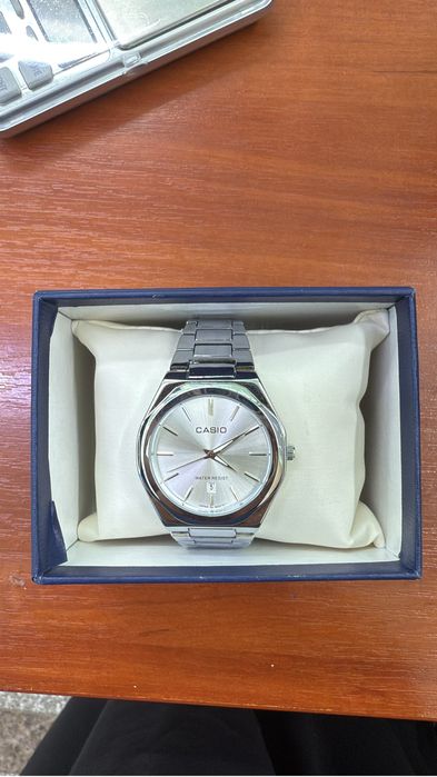 Часы ручные ROLEX. HUBLOT.