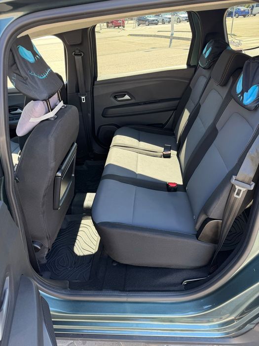 Dacia Jogger Dacia Jogger 2025 Benzină+ GPL 100 cai.   Varianta extrem+ cu 7 locuri