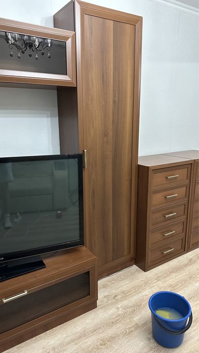 Продам стенку всю в сборе