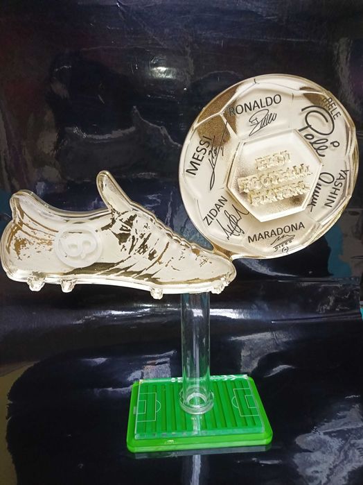 Эксклюзивный футбольный кубок на заказ