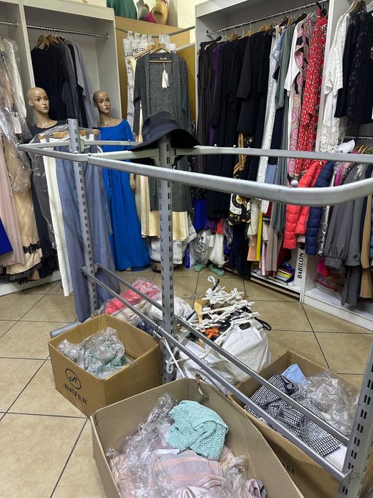 Металлическая вешала для одежды