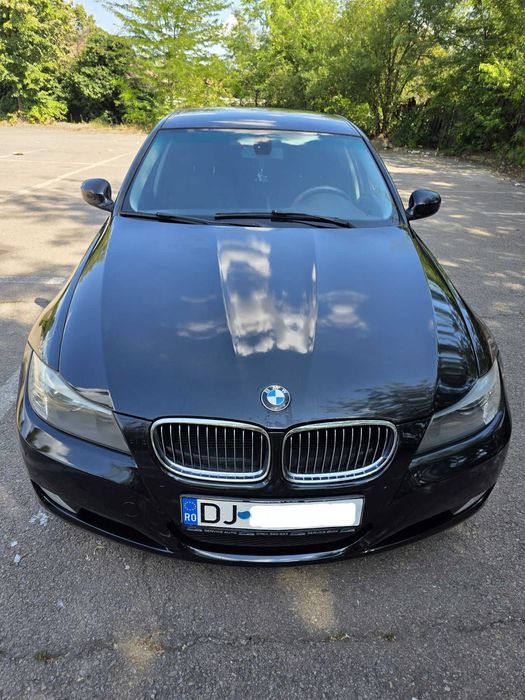 BMW Seria 3 E90 LCI 318d • 2010 • Automat • 2.0 Diesel • 136 CP