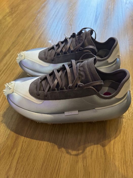 Y-3 Makura 'Silver Metallic'