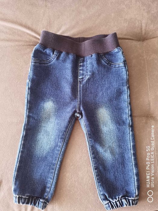 Детски дънки GUESS