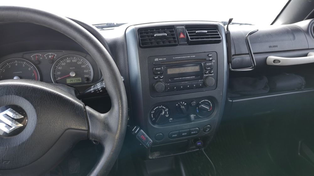 Jimmy 1328 pe lanț, 2008