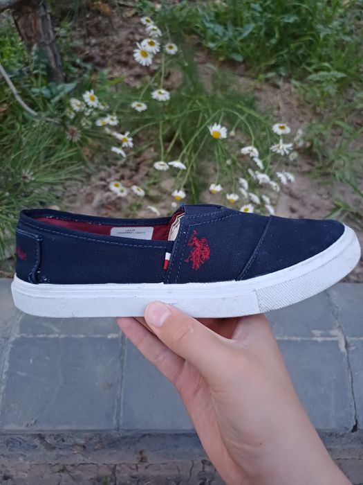 Продам стильные слипоны Polo