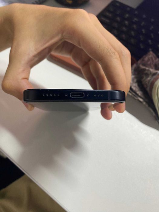 Iphone 15 в отличном состояние